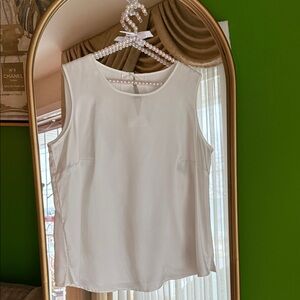 Elegant White Sleeveless Top